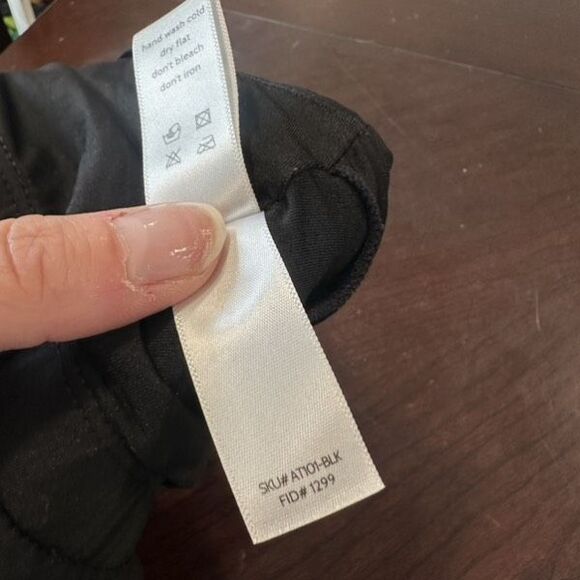 ANDIE SWIM Riviera Bikini Top‎ Flat Black Scoop Neck Adjustable Strap Medium - Picture 8 of 8